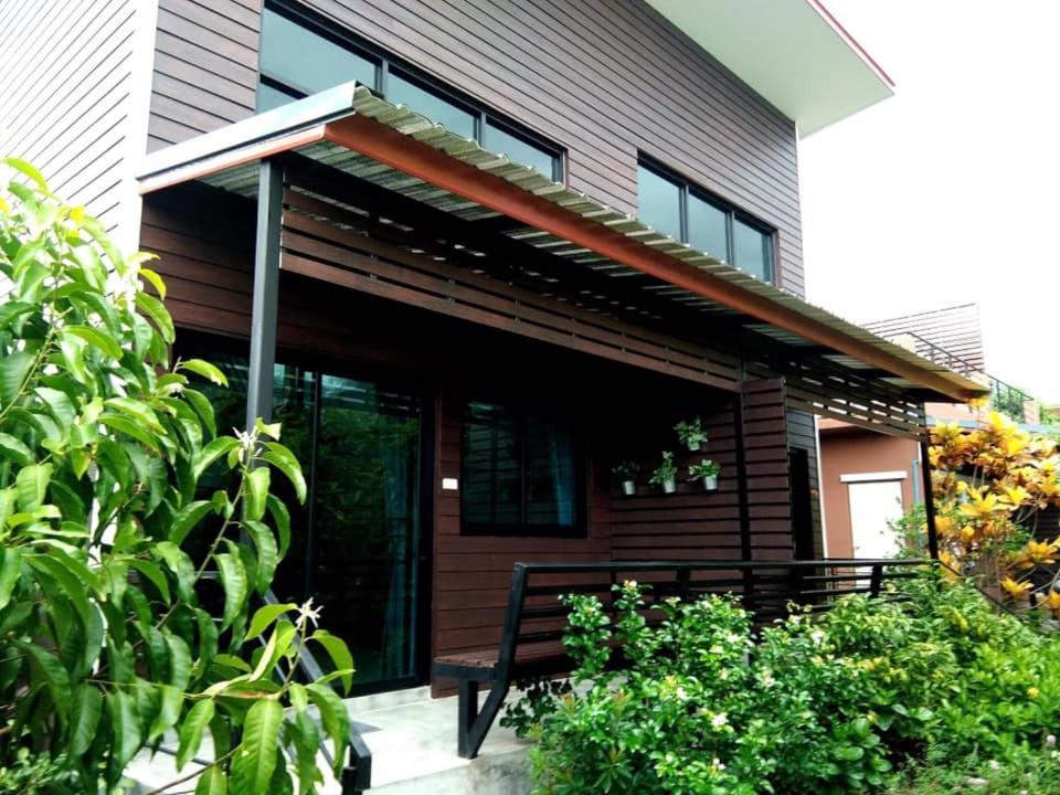 Baansuanklaiklungbangkrachao บ้านสวนใกล้กรุงบางกะเจ้า Phra Pradaeng المظهر الخارجي الصورة