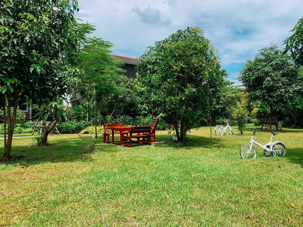Baansuanklaiklungbangkrachao บ้านสวนใกล้กรุงบางกะเจ้า Phra Pradaeng المظهر الخارجي الصورة