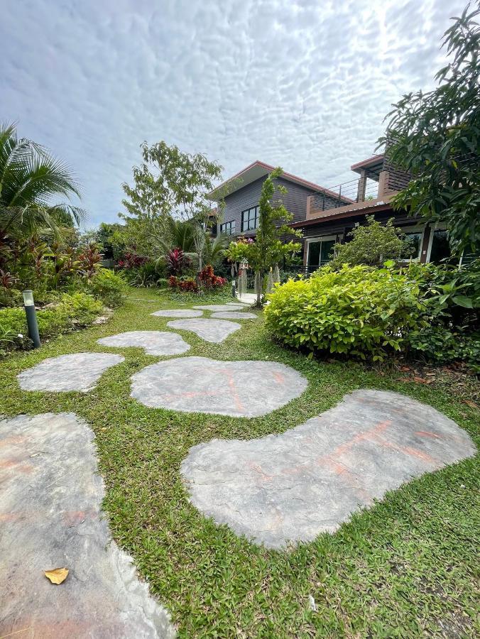 Baansuanklaiklungbangkrachao บ้านสวนใกล้กรุงบางกะเจ้า Phra Pradaeng المظهر الخارجي الصورة